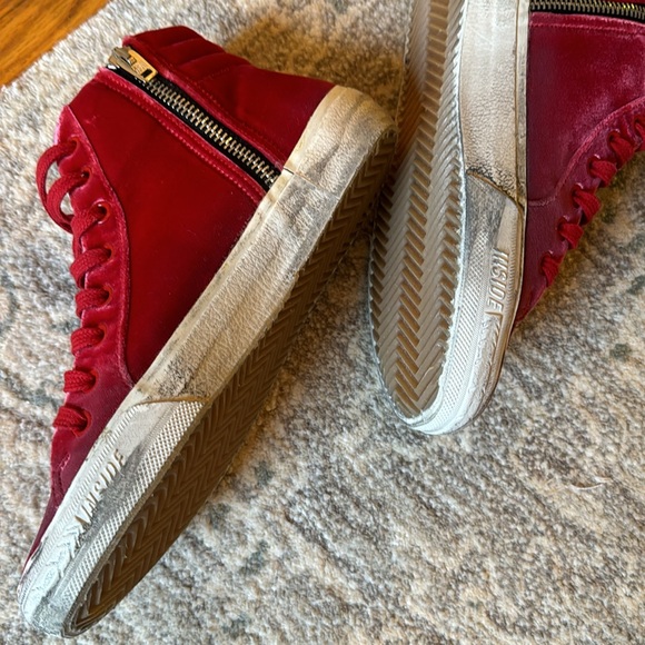 New Box never worn Golden Goose Red Velvet slides! - Picture 5 of 6
